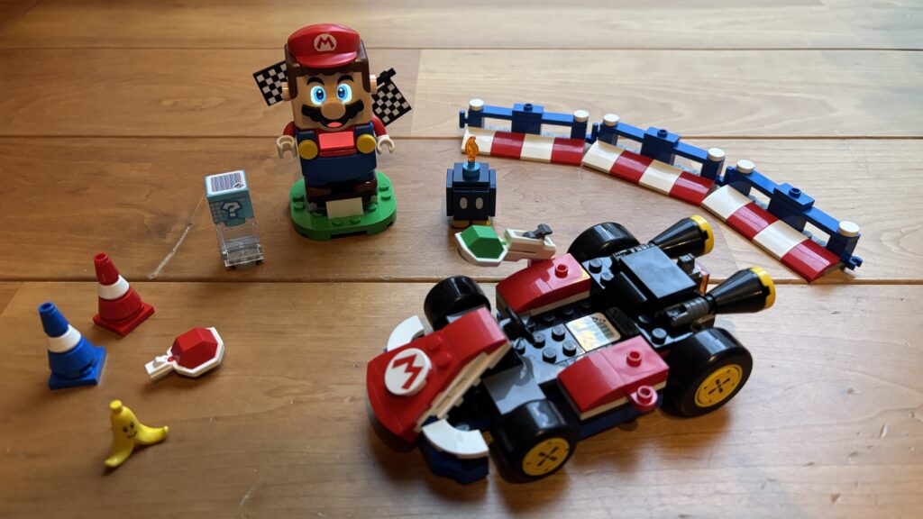 レゴマリオカートを組み立てた様子
