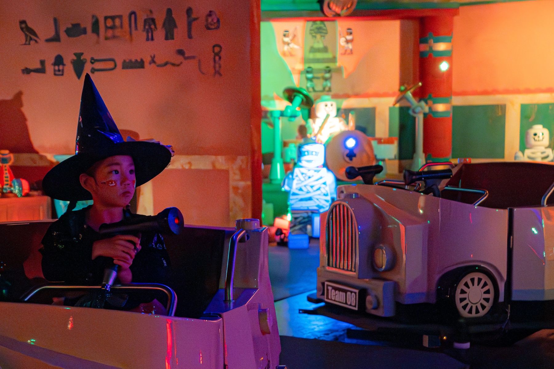 ハロウィンナイト限定演出のロスト・キングダム・アドベンチャー